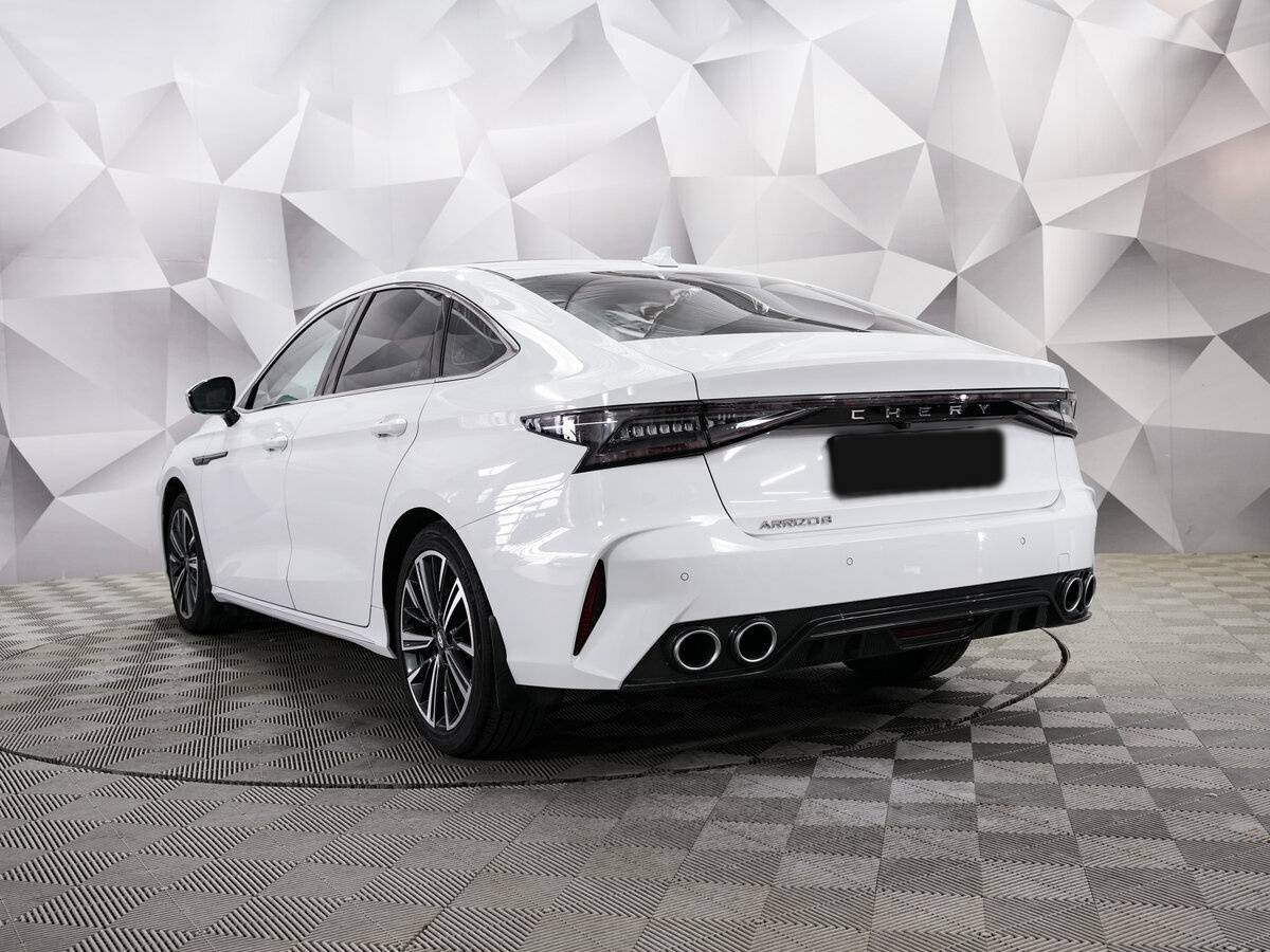 Chery Arrizo 8